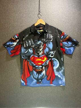 Vintage 2001 Warner Bros. Superman Graphic Button-Down Shirt - Black, Red & Blue